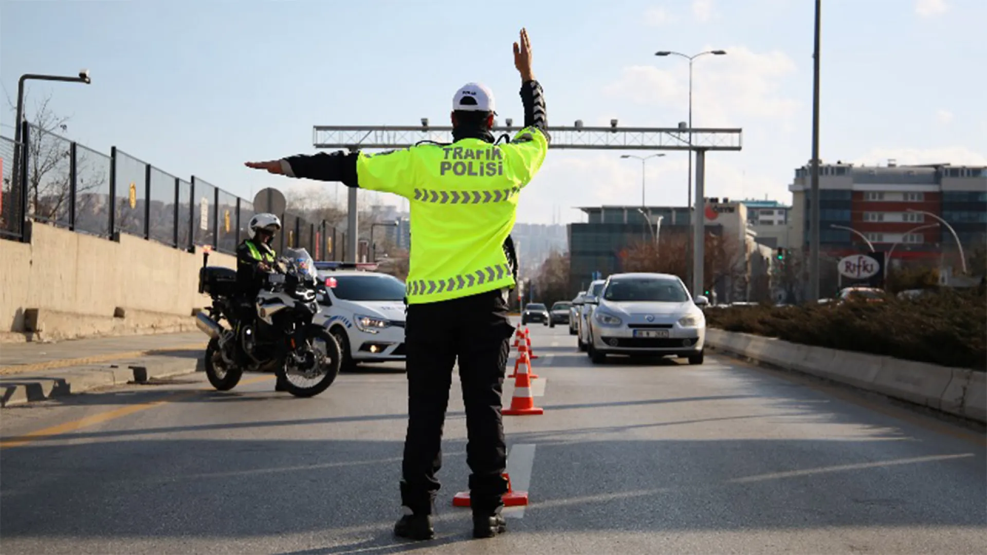 2025 Yılı Güncel Trafik Cezaları ve Fiyat Listesi